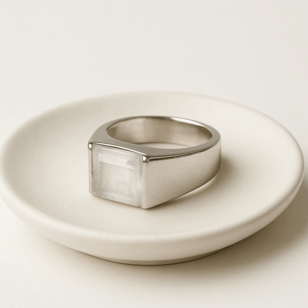 925 Sterling Silver Rainbow Moonstone Signet Ring